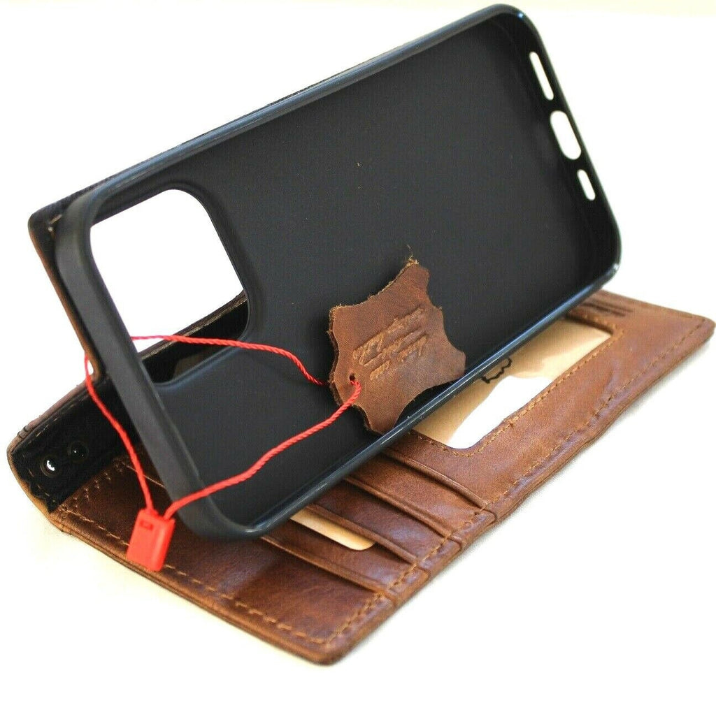 Handmade Leather iPhone Wallet Case: Vintage Embossed Lion Design