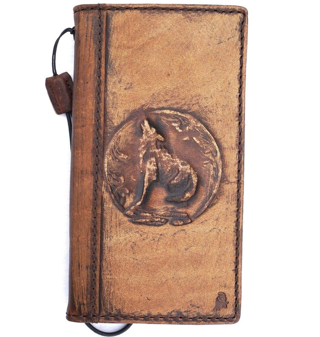 Handmade Leather Galaxy Phone Case: Wolf Stamping, Wallet Design