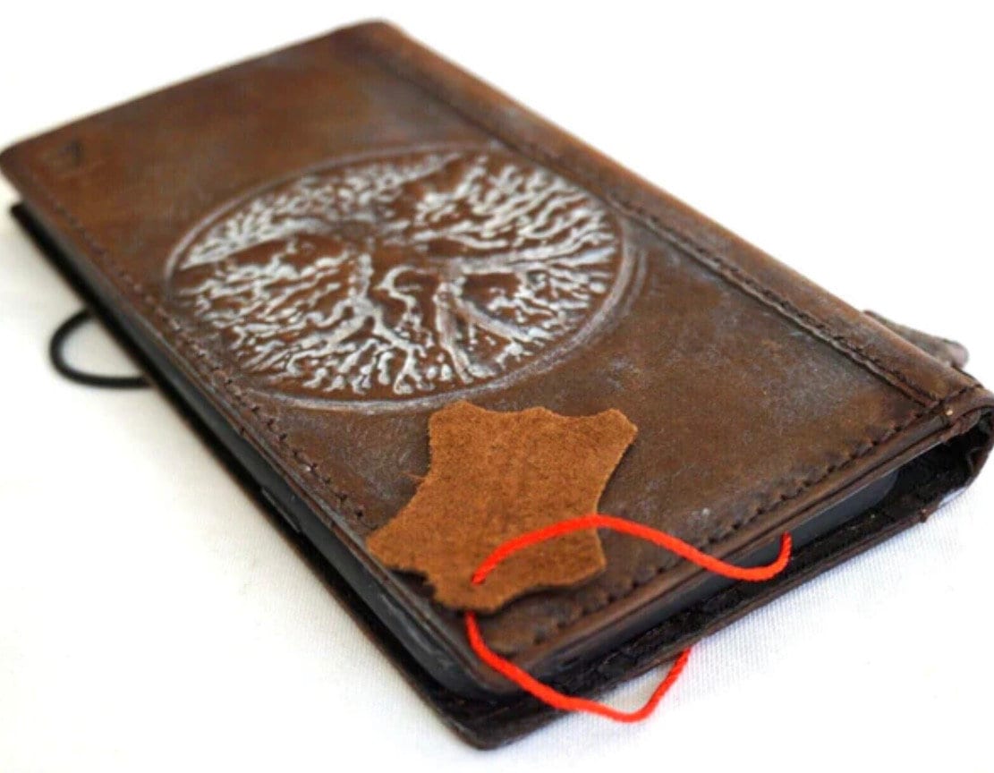 Vintage Leather Pixel Phone Wallet Case: Tree of Life Design