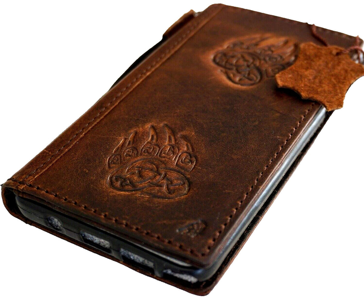 Handmade Leather Galaxy Phone Case: Wallet with Bear Design