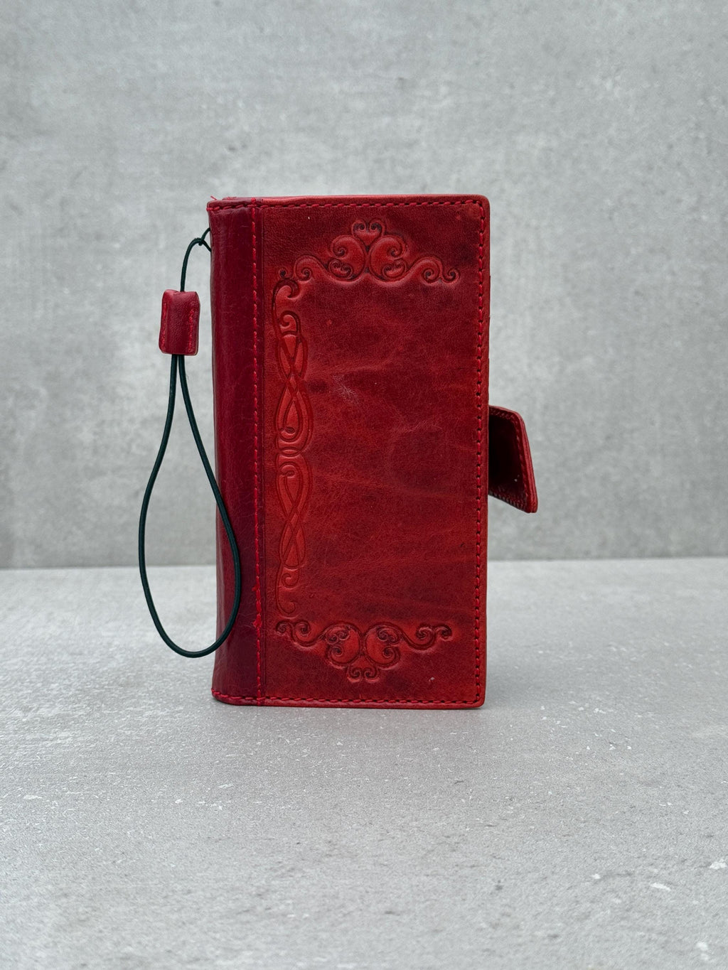 Handmade Leather Google Pixel Wallet Case: Vintage Red Art