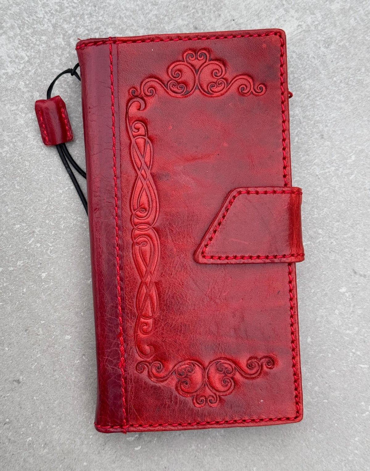 Handmade Leather Google Pixel Wallet Case: Vintage Red Art