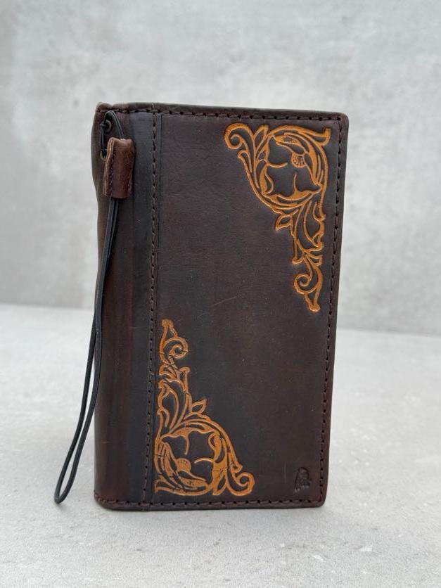Vintage Style Leather iPhone Wallet Case: Handmade Floral Art