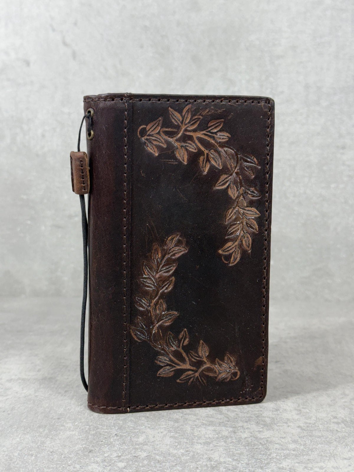 Embossed Leather Wallet Case for Google Pixel: Vintage Art Design