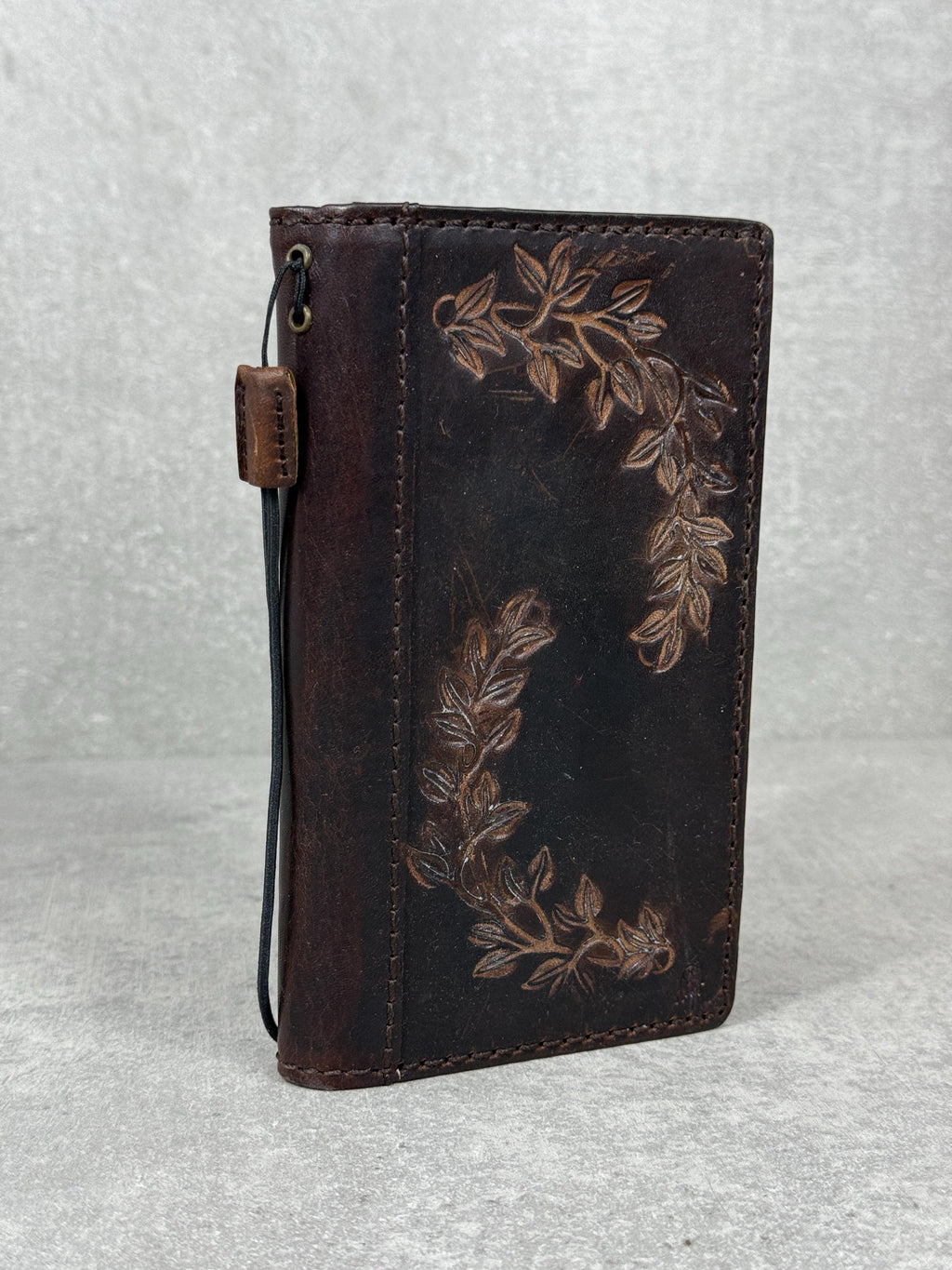 Embossed Leather Wallet Case for Google Pixel: Vintage Art Design