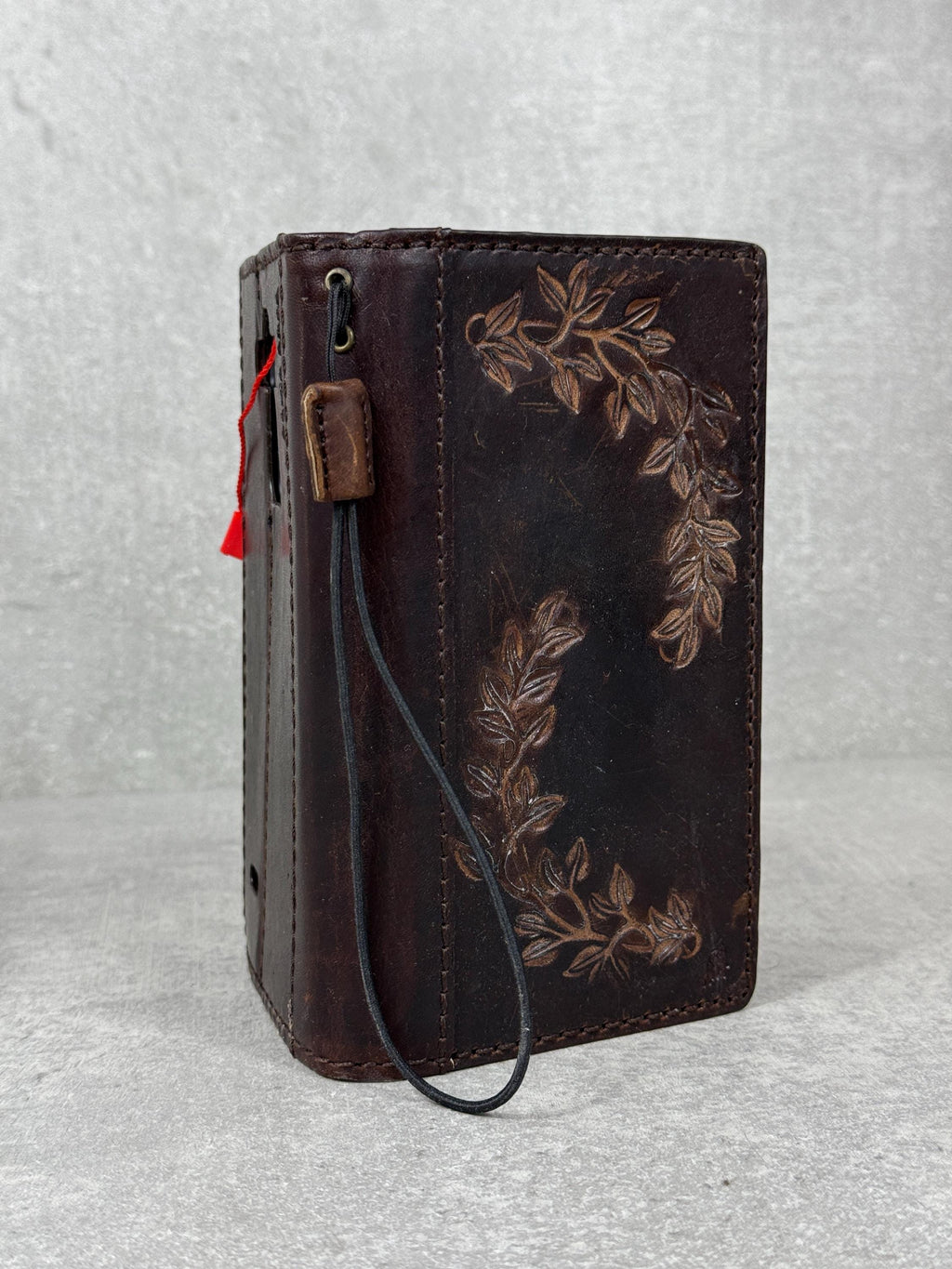 Embossed Leather Wallet Case for Google Pixel: Vintage Art Design