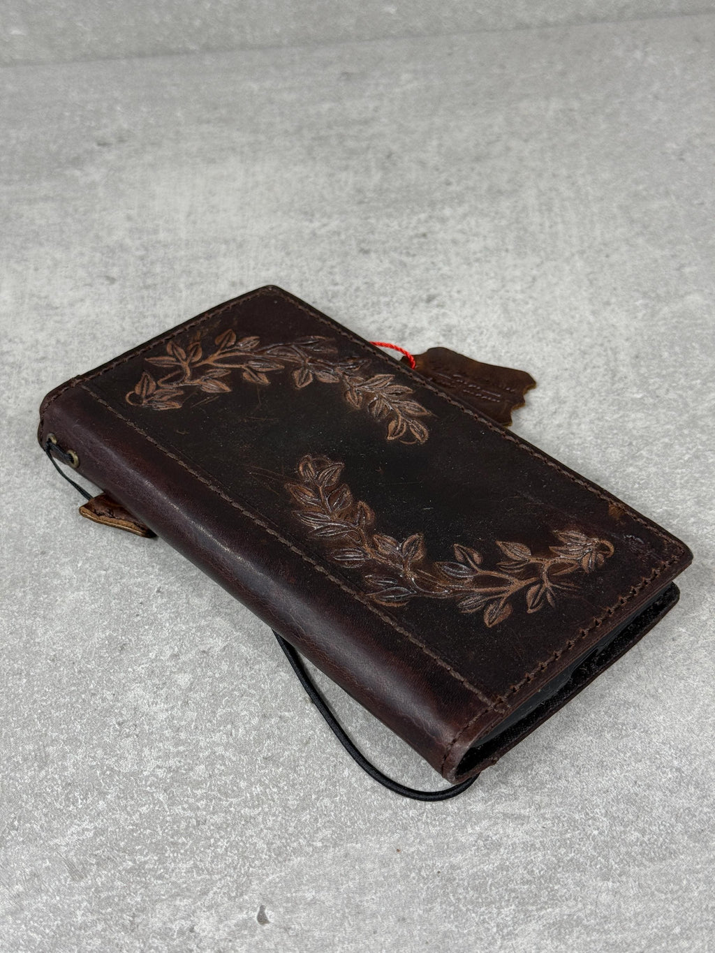 Embossed Leather Wallet Case for Google Pixel: Vintage Art Design