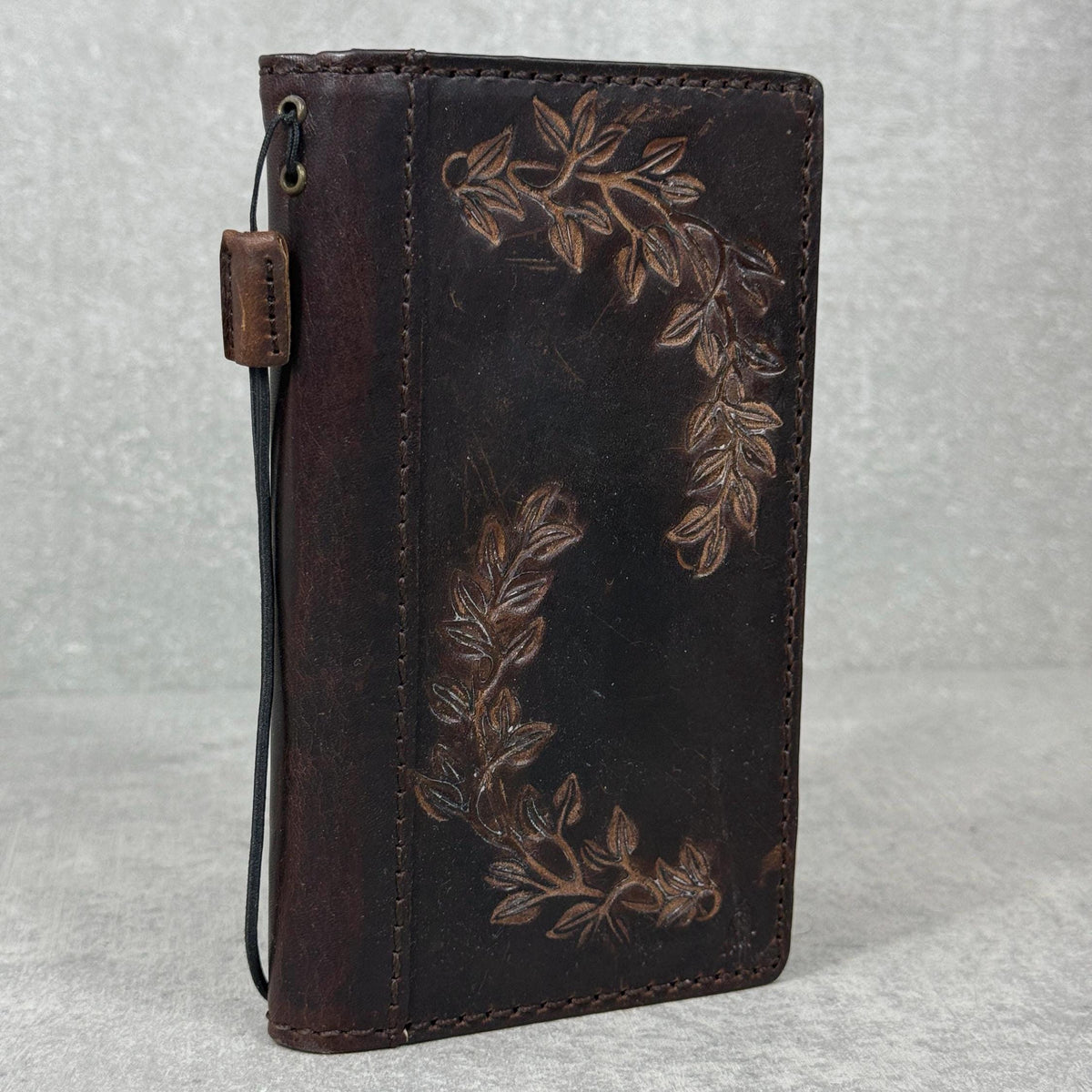 Embossed Leather Wallet Case for Google Pixel: Vintage Art Design