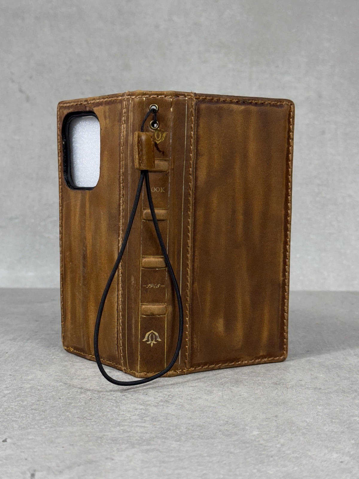 Tiger Design Leather iPhone Wallet Case: Book Style Cover