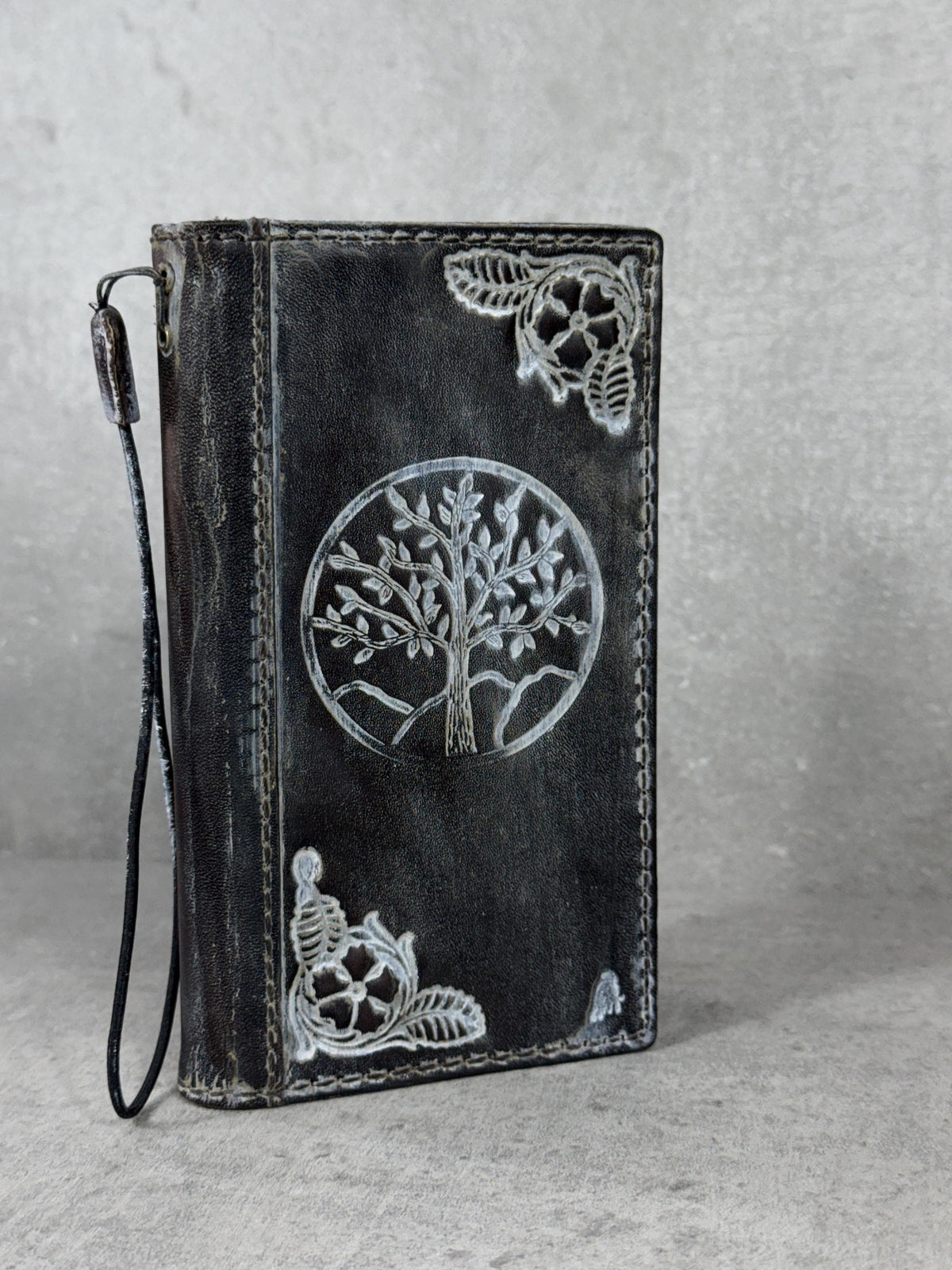 Handmade Leather Wallet Case for Google Pixel: Retro Card Holder with Zipper
