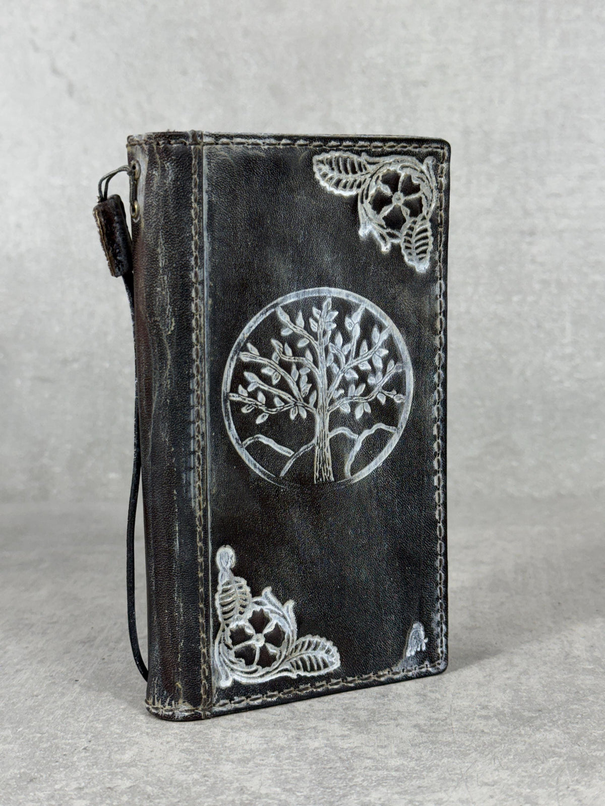 Handmade Leather Wallet Case for Google Pixel: Retro Card Holder with Zipper