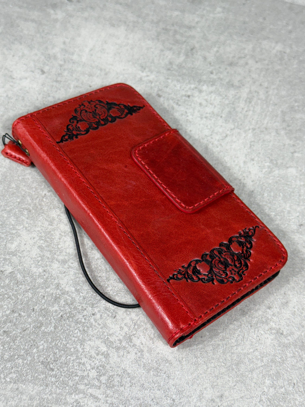 Red Leather Wallet Case for Google Pixel: Vintage Magnetic Card Holder