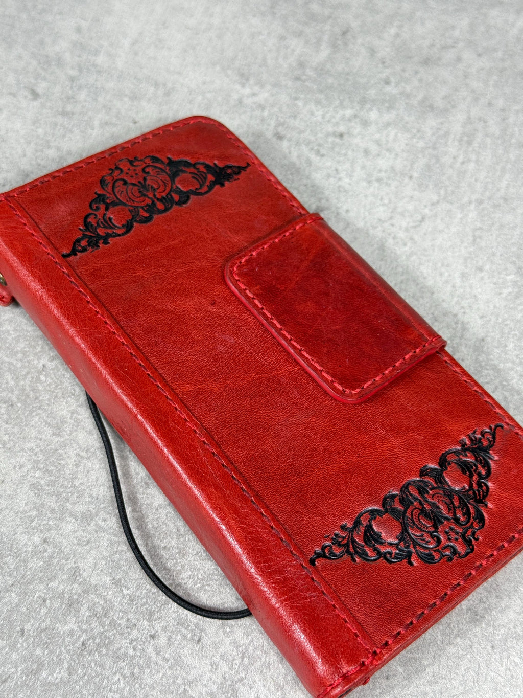 Red Leather Wallet Case for Google Pixel: Vintage Magnetic Card Holder