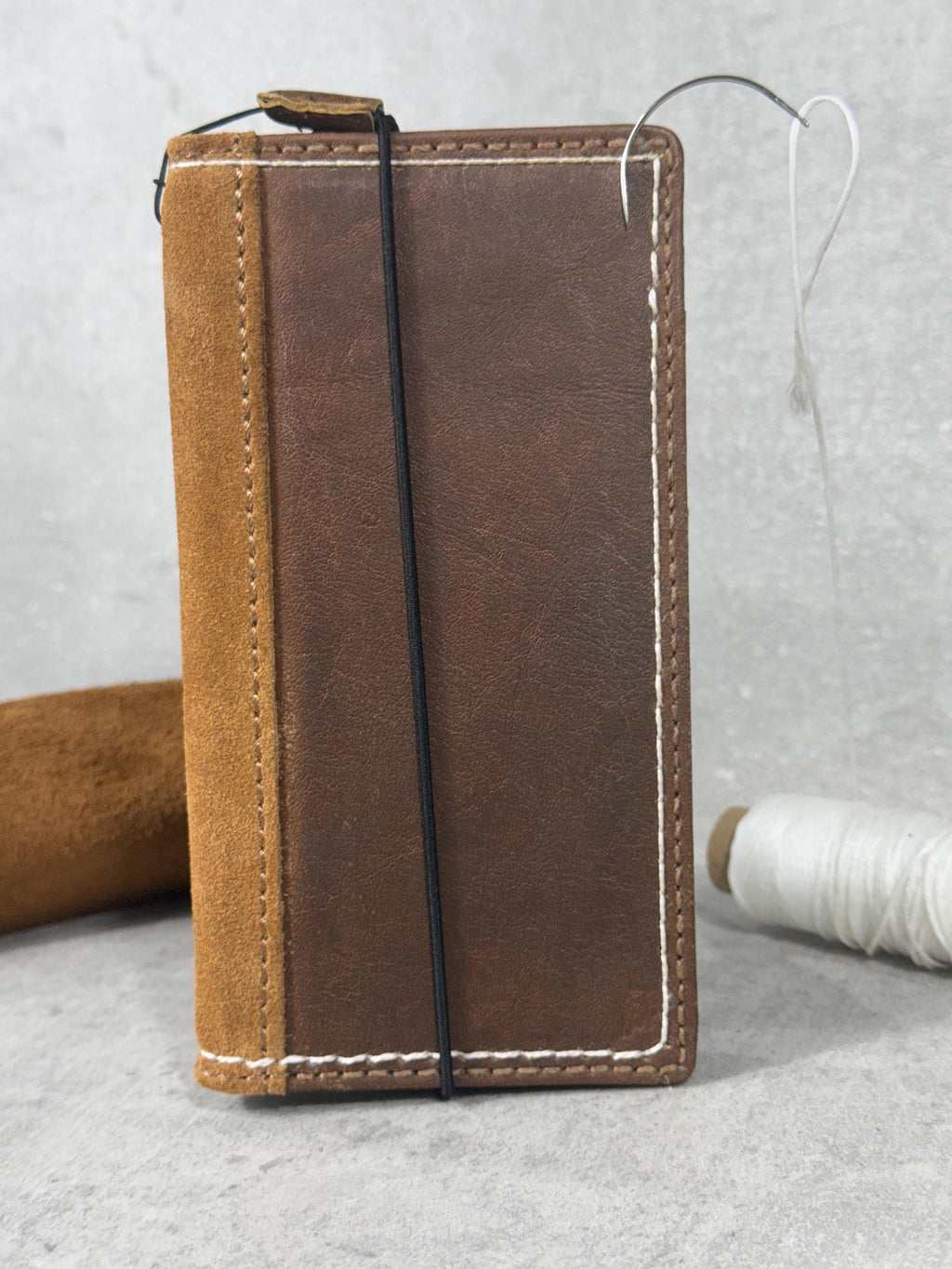 Handmade Leather Wallet Case for Google Pixel: Vintage Magnetic Card Holder