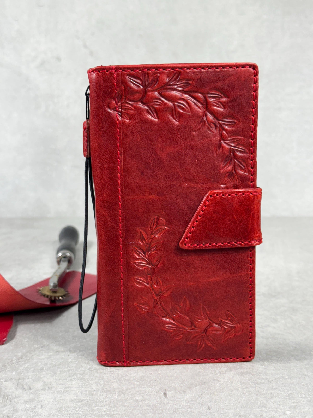 Handmade Leather Wallet Case for Galaxy Z Fold 2/3/4/5/6/7 - Art Design