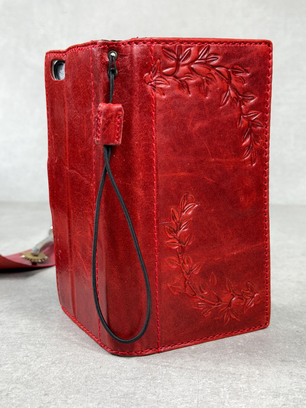 Red Leather Wallet Case for Google Pixel: Vintage Magnetic Card Holder
