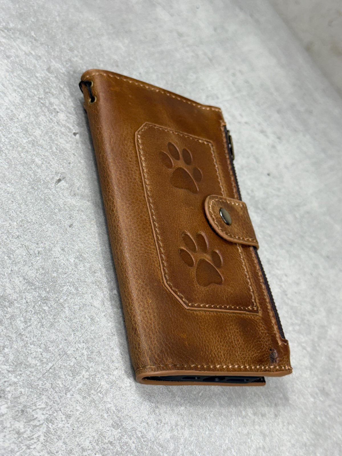 Handmade Leather Wallet Case for Google Pixel: Retro Zip Closure, Card Slots