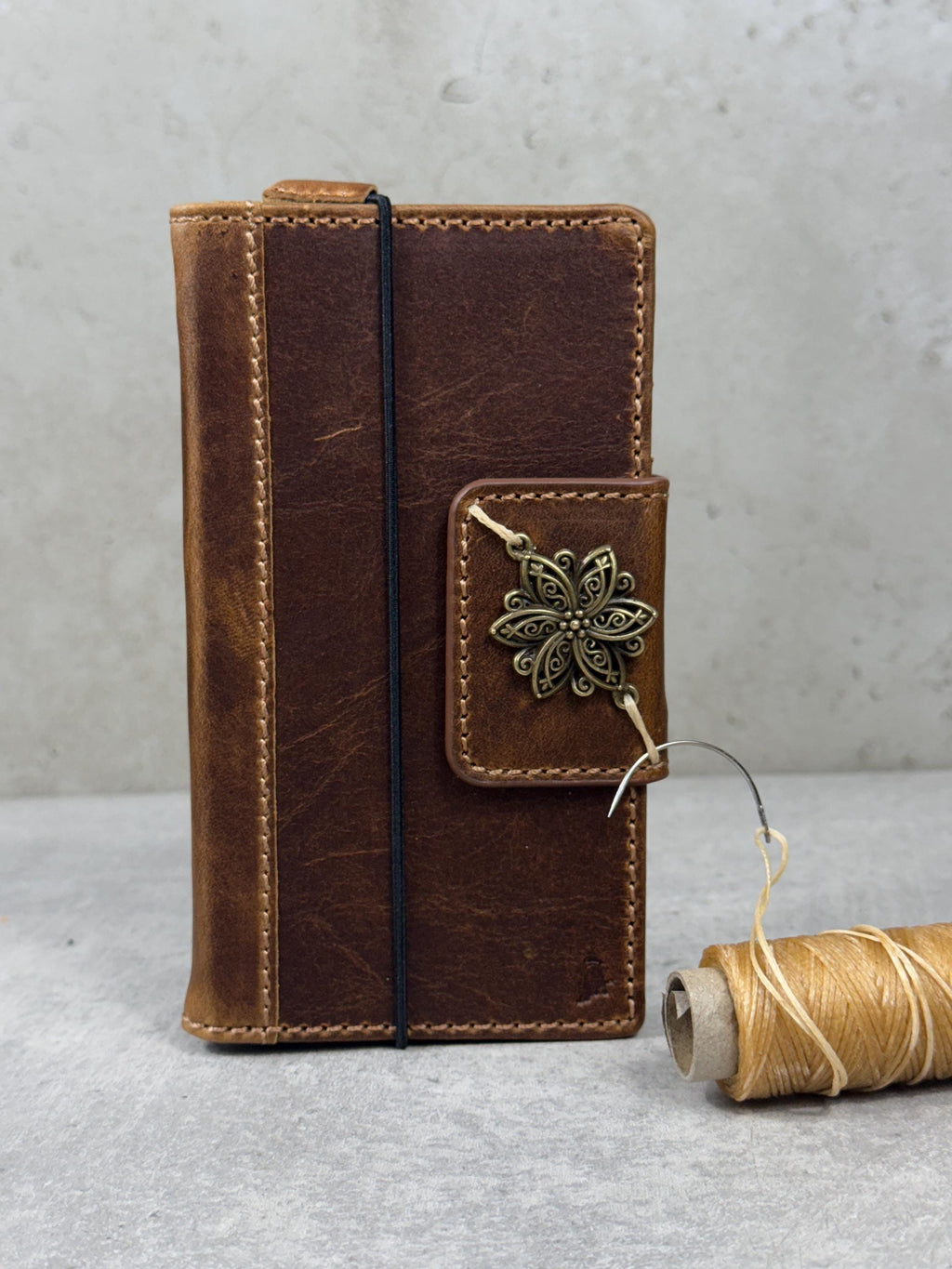Handmade Leather Wallet Case for OnePlus: Wireless Charge, Card Slots