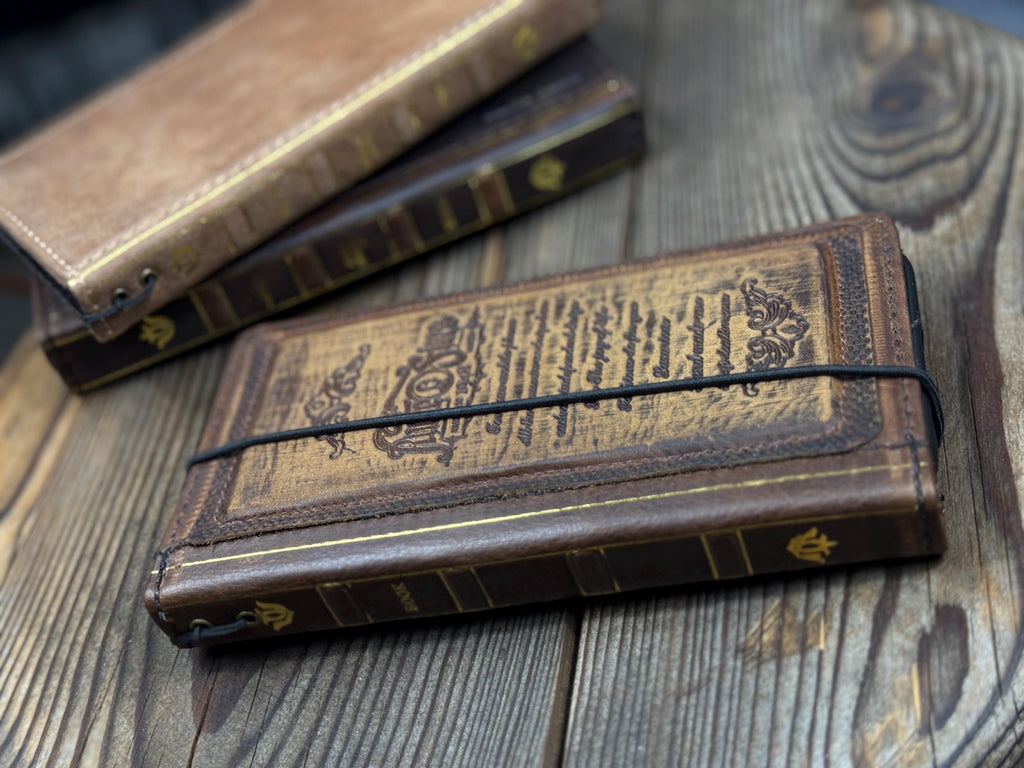 Vintage Leather iPhone 17 Wallet Case: Book Style, Card Slots