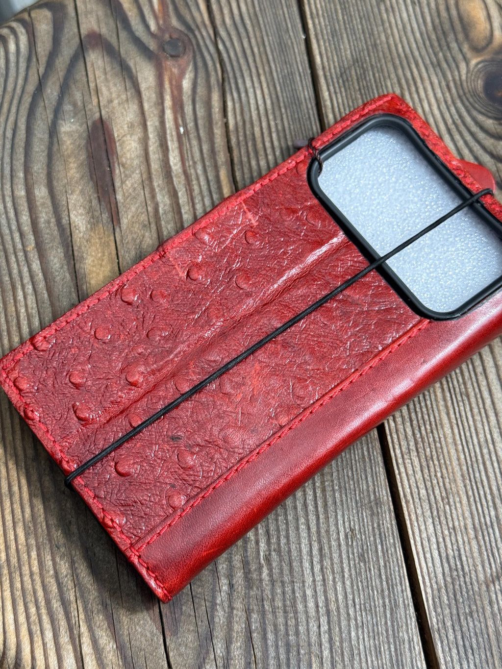 Ostrich Style Leather iPhone 17 Wallet Case: Vintage Book Design