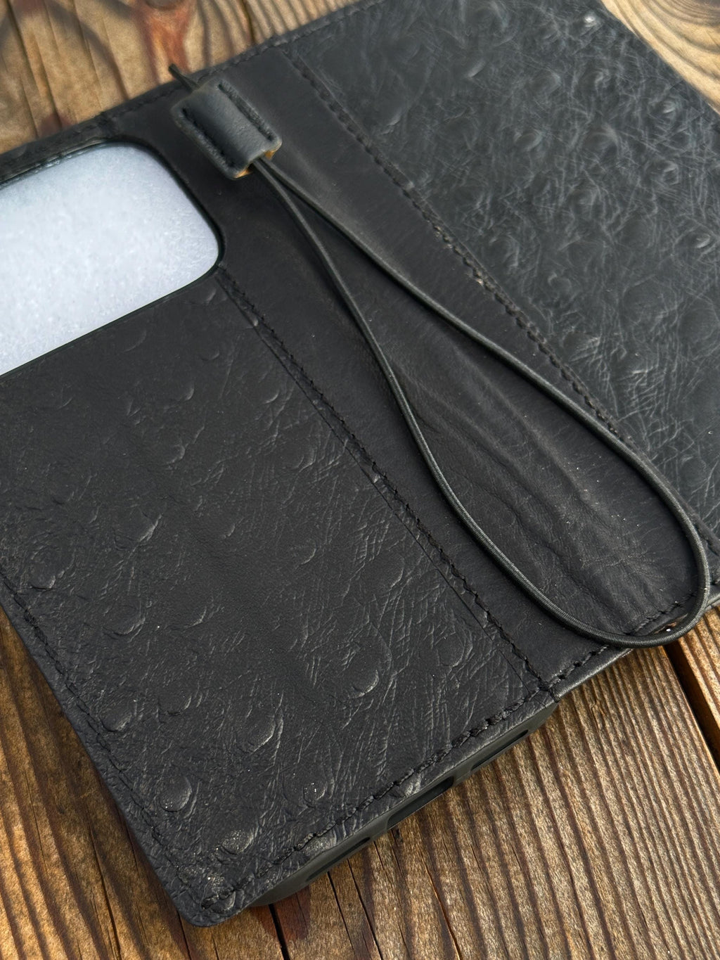Vintage Leather Wallet Case for iPhone 17: Book Style, Card Slots