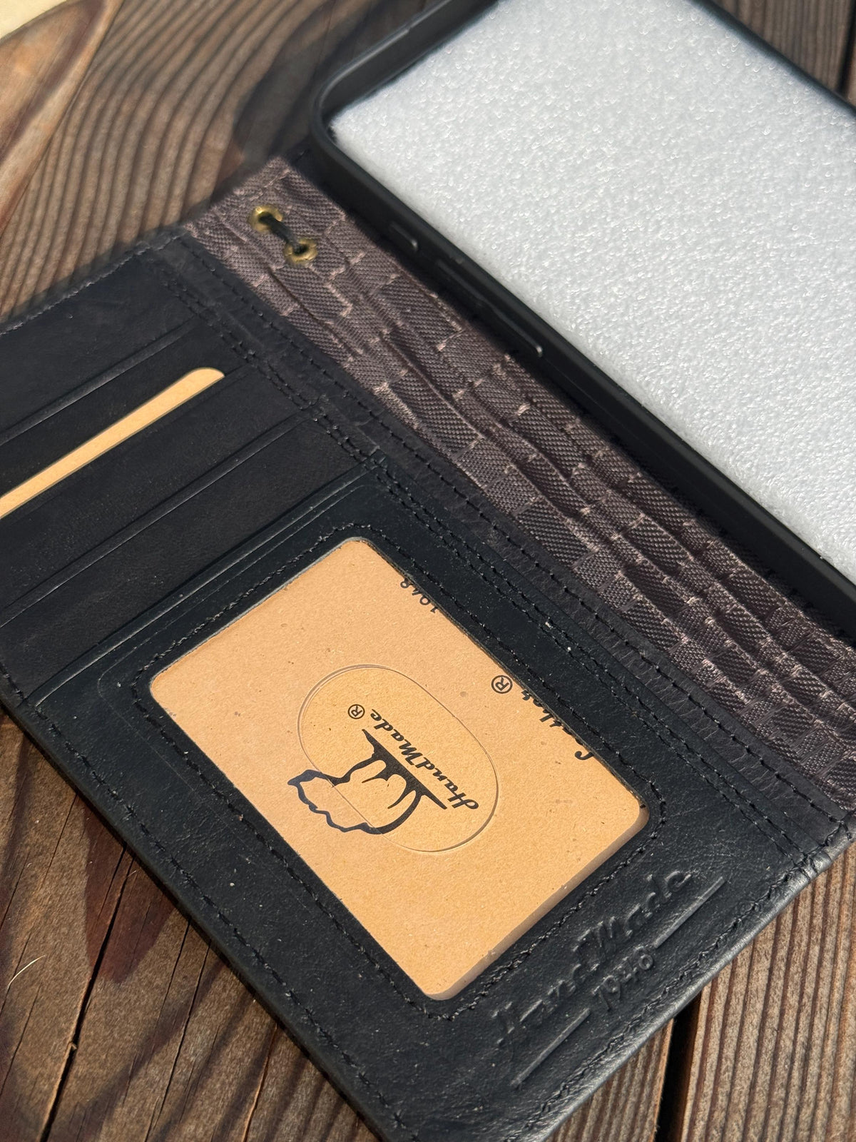 Vintage Leather Wallet Case for iPhone 17: Book Style, Card Slots
