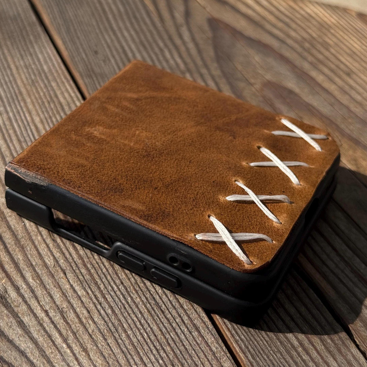 Handmade Leather Galaxy Z Flip Wallet Case: Tree of Life Design
