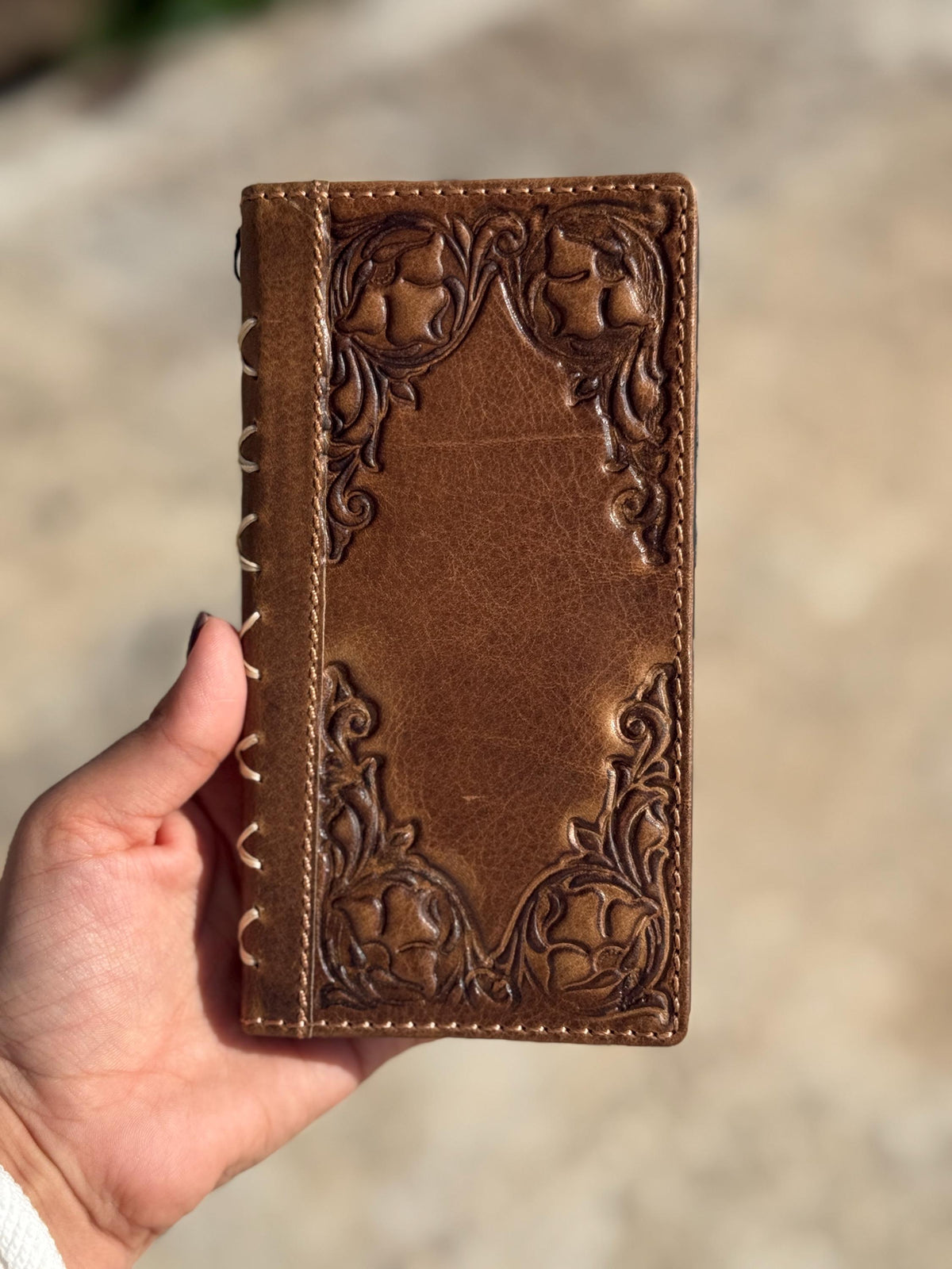 Vintage Leather iPhone 17 Wallet Case: Book Style, Card Slots