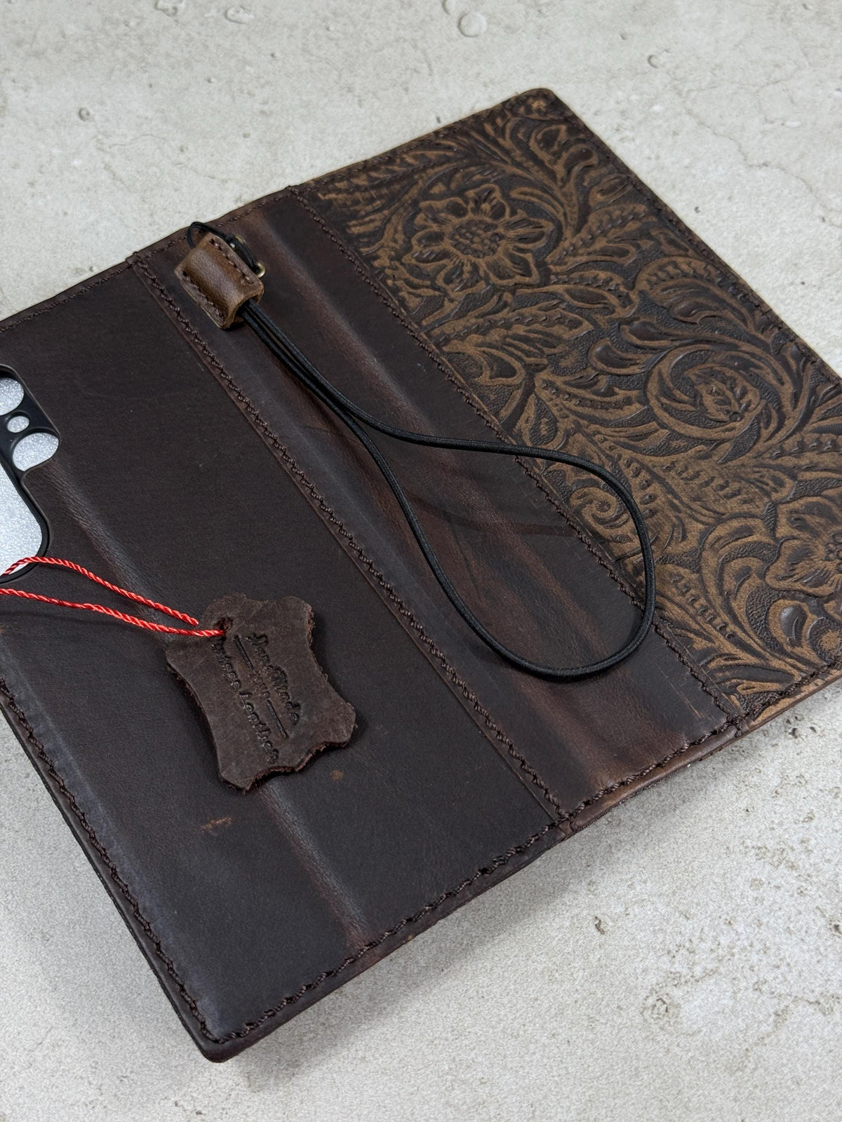 Vintage Leather Wallet Case for iPhone 17: Book Style, Card Slots
