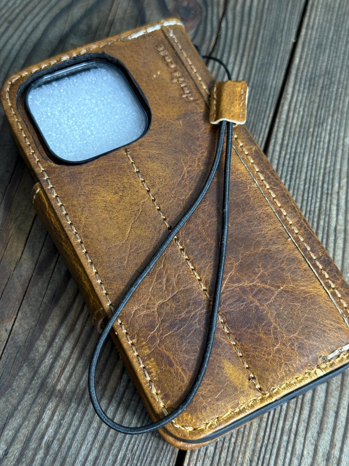 Vintage Leather iPhone 17 Wallet Case: Book Style, Card Slots