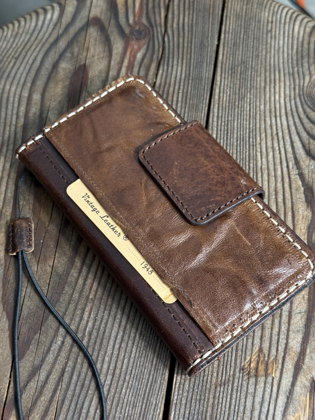 Vintage Leather iPhone 17 Wallet Case: Book Style, Card Slots