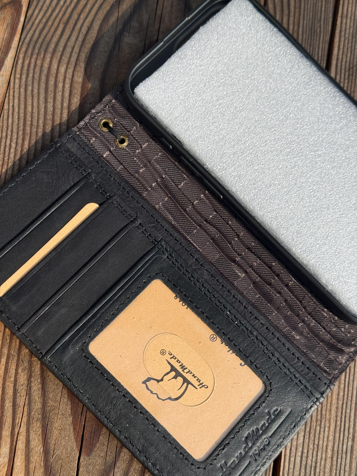 Vintage Leather Wallet Case for iPhone 17: Book Style, Card Slots