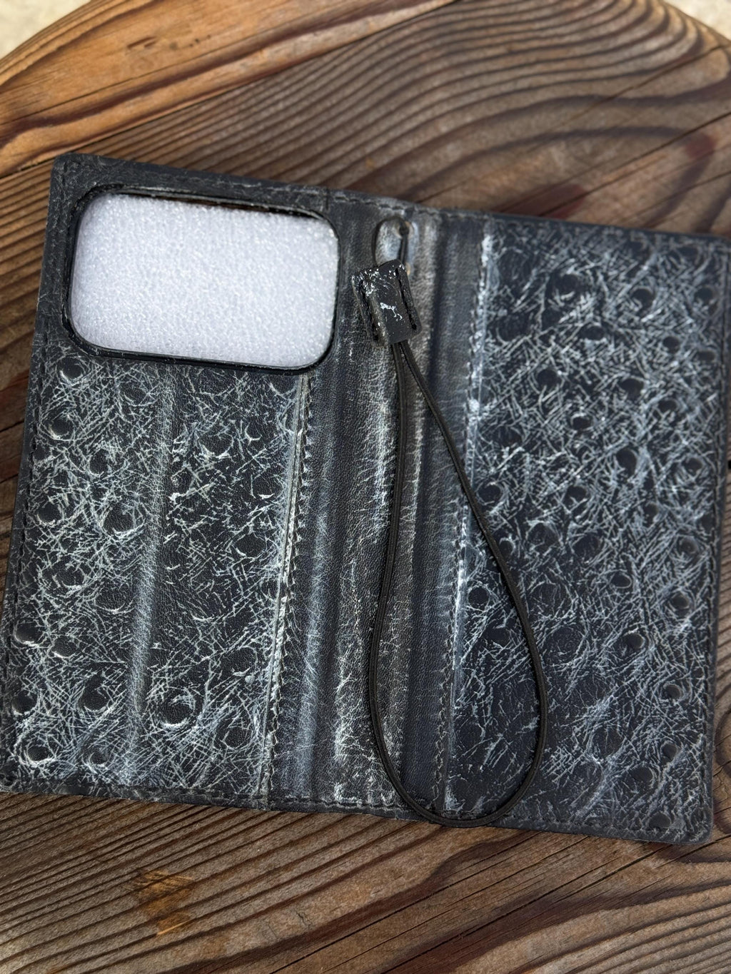 Vintage Leather Wallet Case for iPhone 17: Book Style, Card Slots