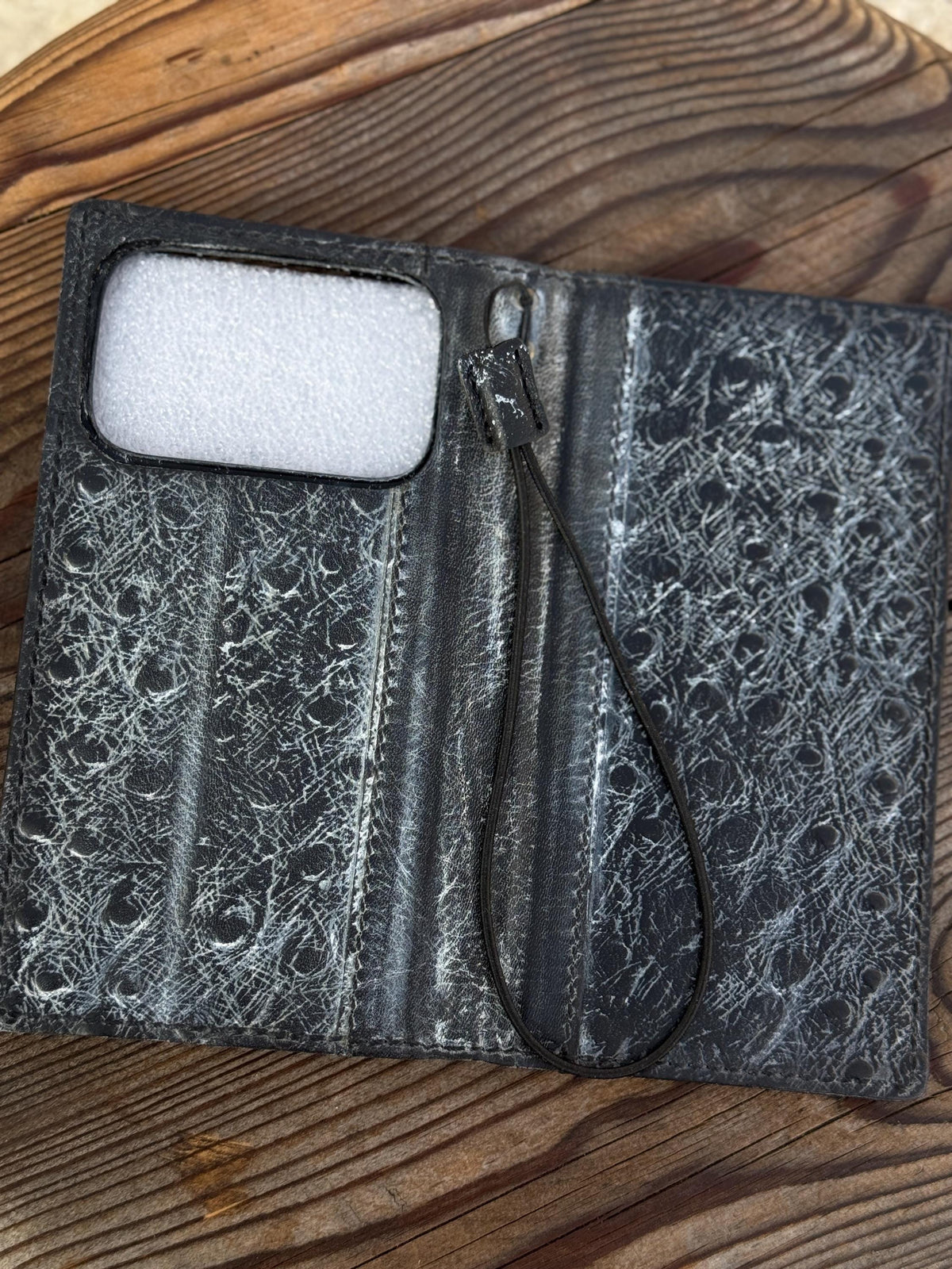 Vintage Leather Wallet Case for iPhone 17: Book Style, Card Slots