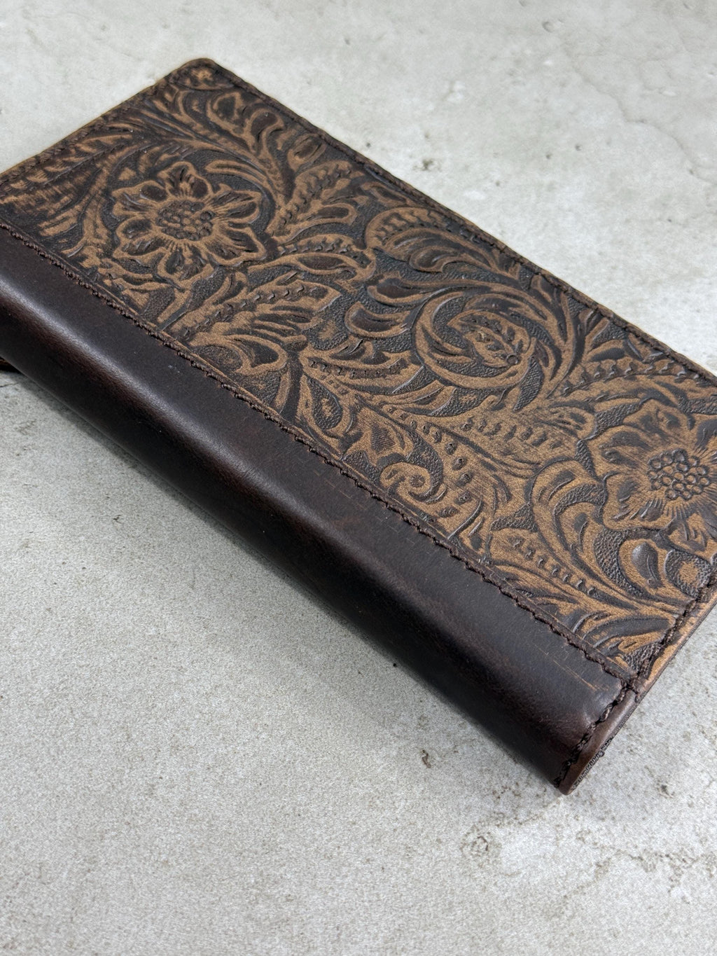 Vintage Leather Wallet Case for iPhone 17: Book Style, Card Slots