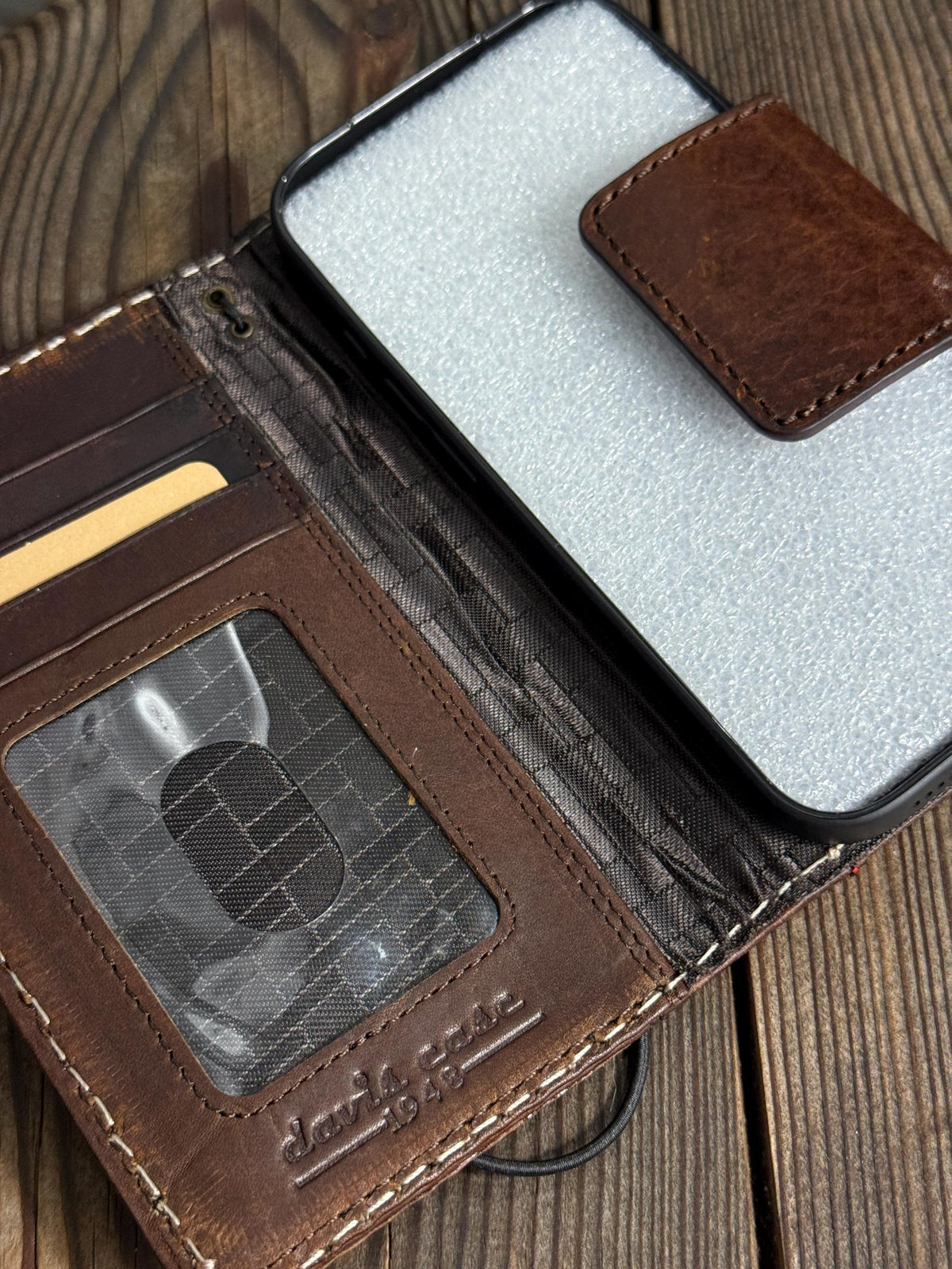 Vintage Leather iPhone 17 Wallet Case: Book Style, Card Slots
