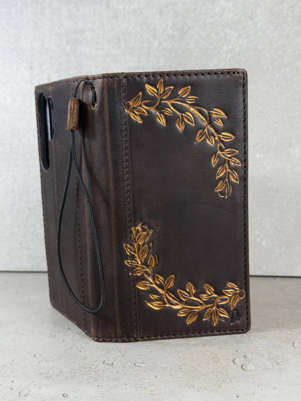 Vintage Style Leather iPhone Wallet Case with Card Slots