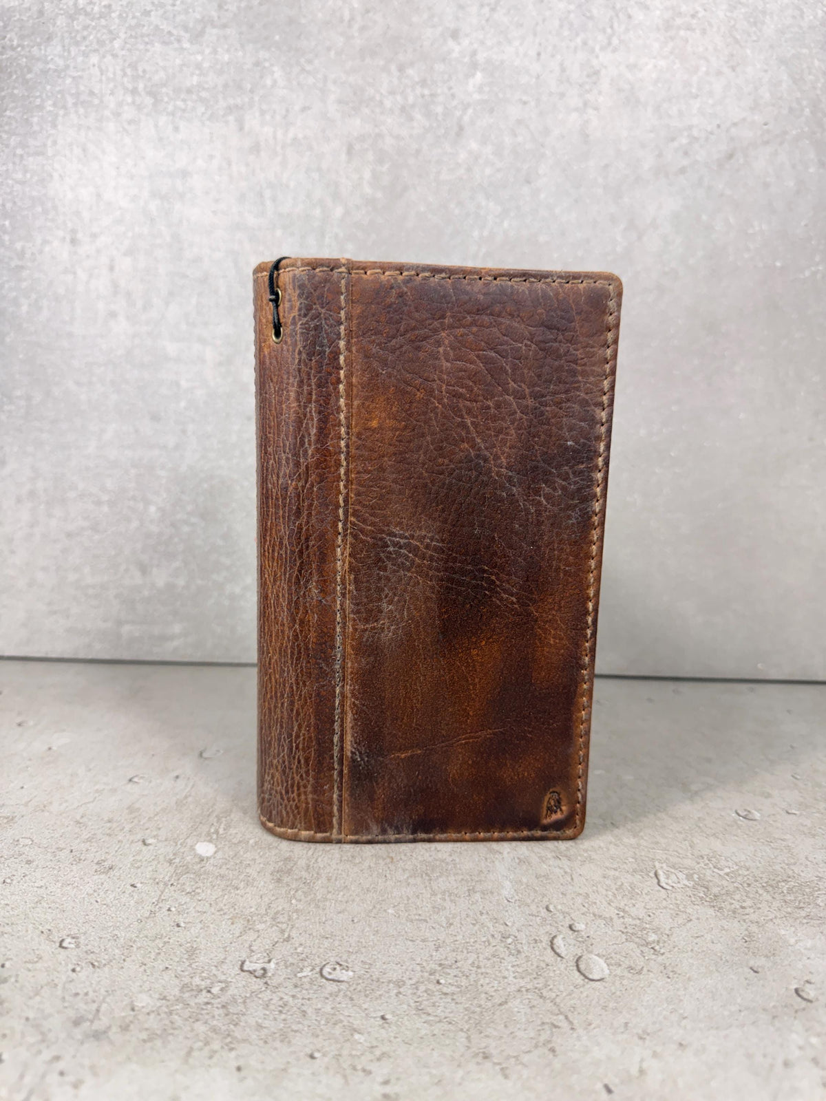 Genuine Leather Galaxy Wallet Case: Vintage Book Style, Card Slots S26 S25