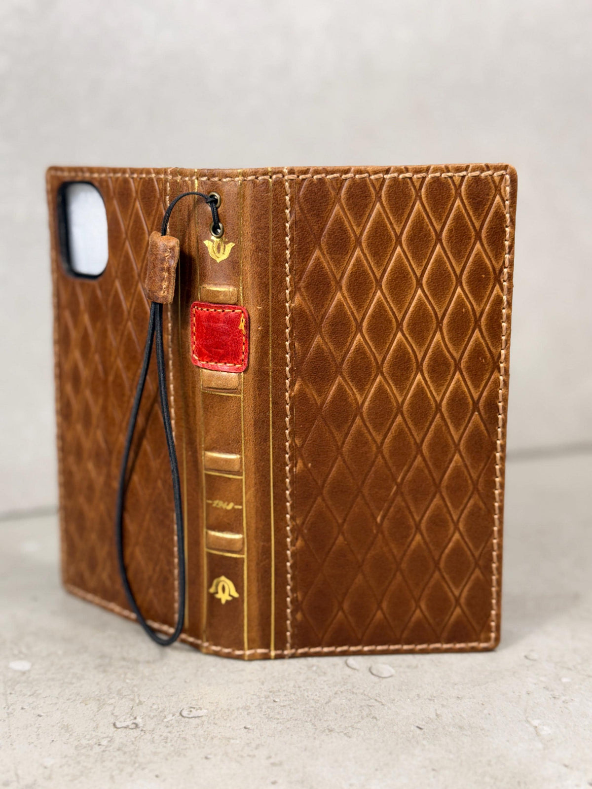 Vintage Leather Wallet Case for iPhone 17: Book Style, Card Slots