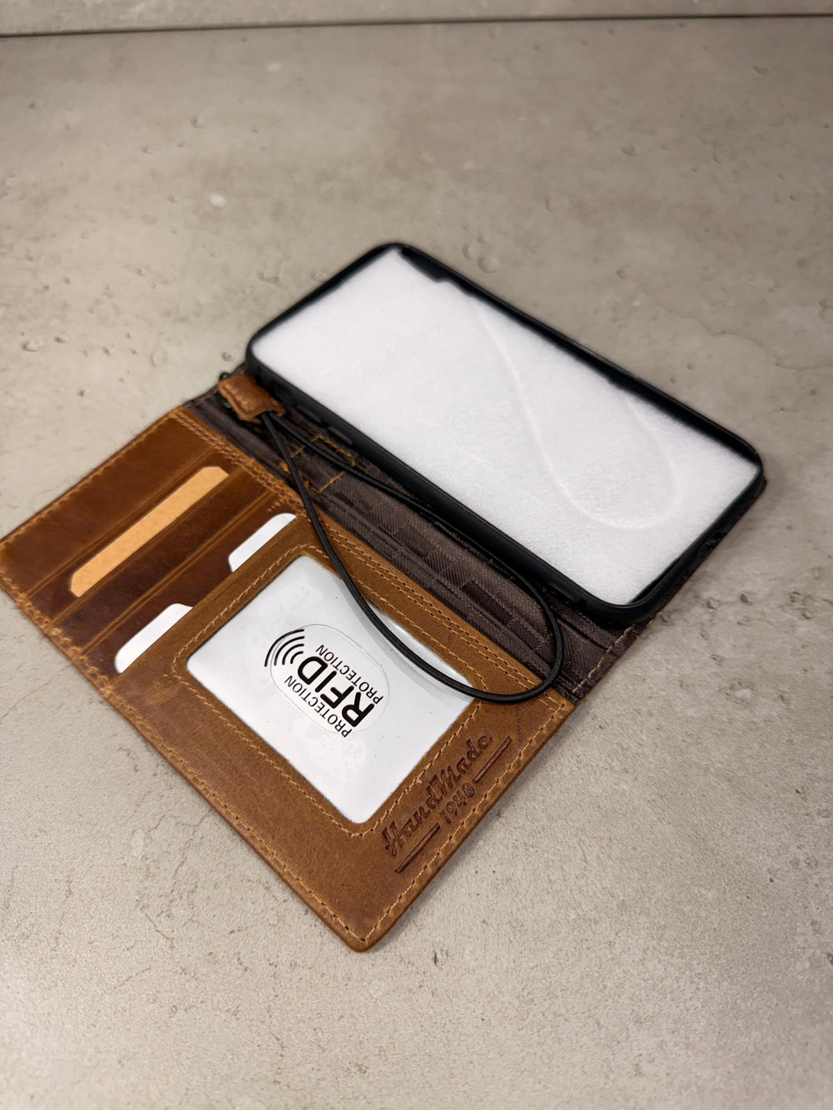 Vintage Leather Wallet Case for iPhone 17: Book Style, Card Slots