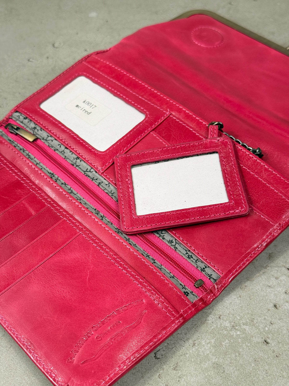 Handmade Leather Kiss Lock Wallet – Vintage Style Clutch Purse
