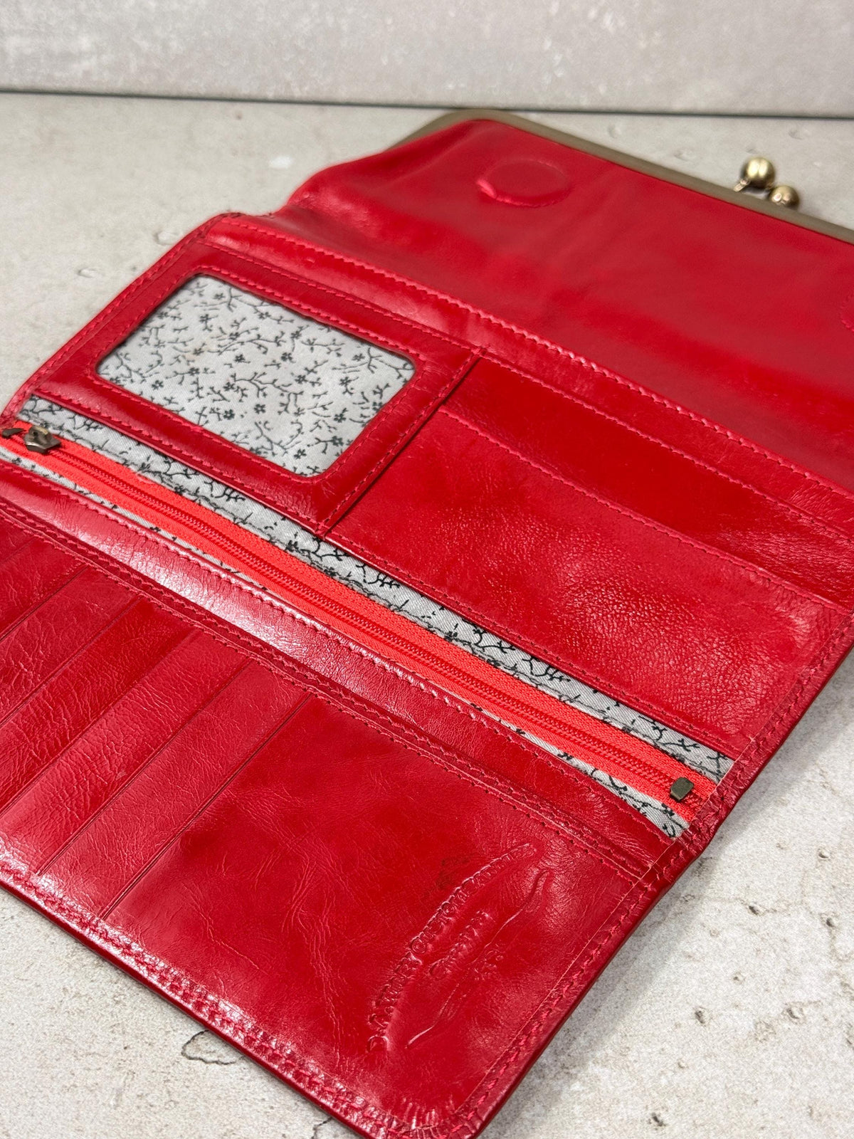 Handmade Leather Kiss Lock Wallet – Vintage Style Coin Purse