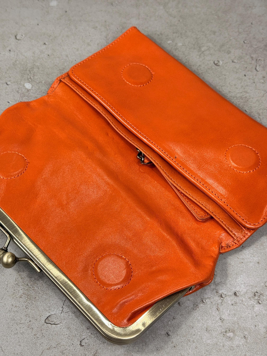 Handmade Leather Kiss Lock Wallet – Vintage Style Clutch Purse
