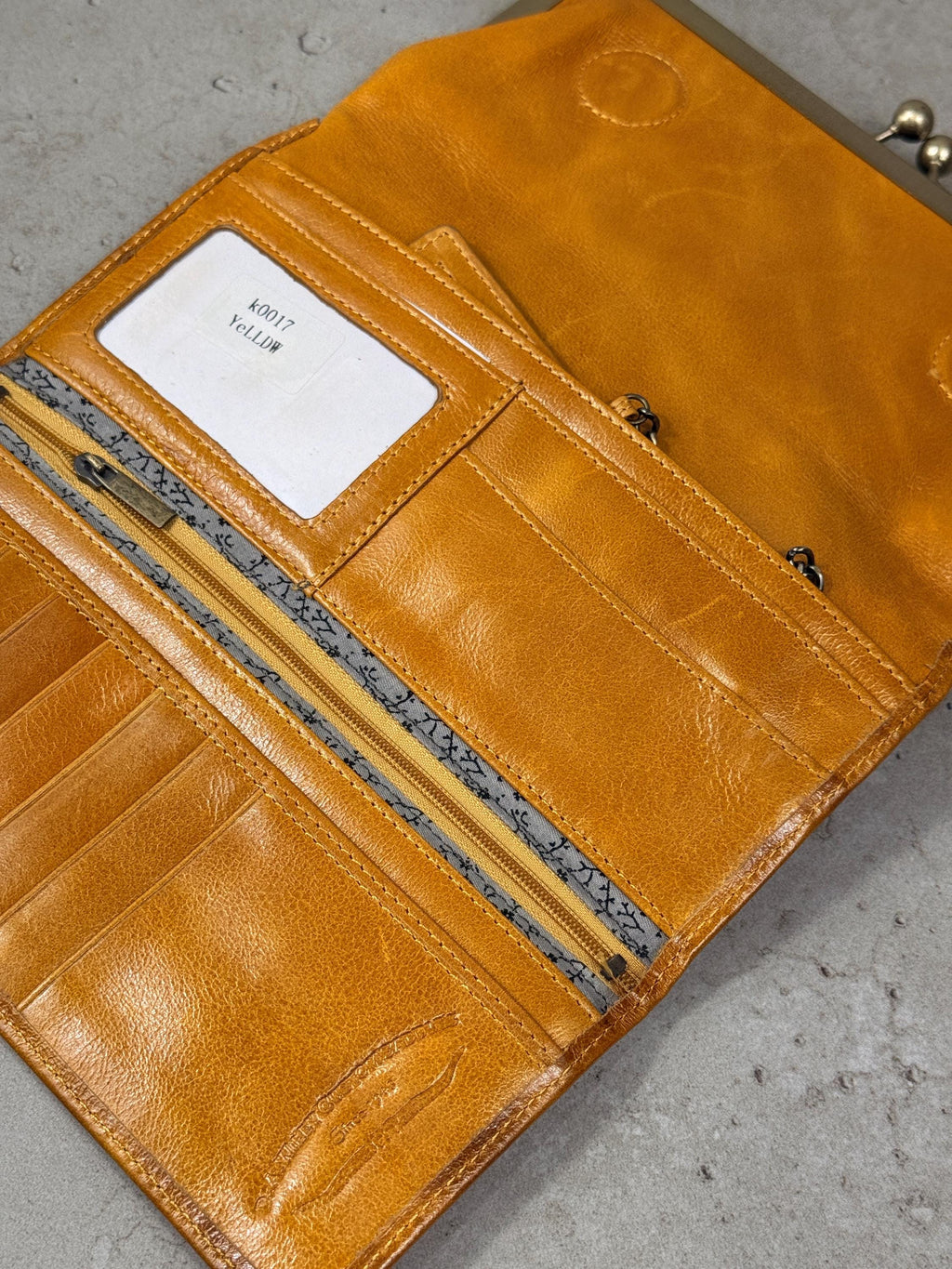 Handmade Leather Kiss Lock Wallet – Vintage Style Card Holder