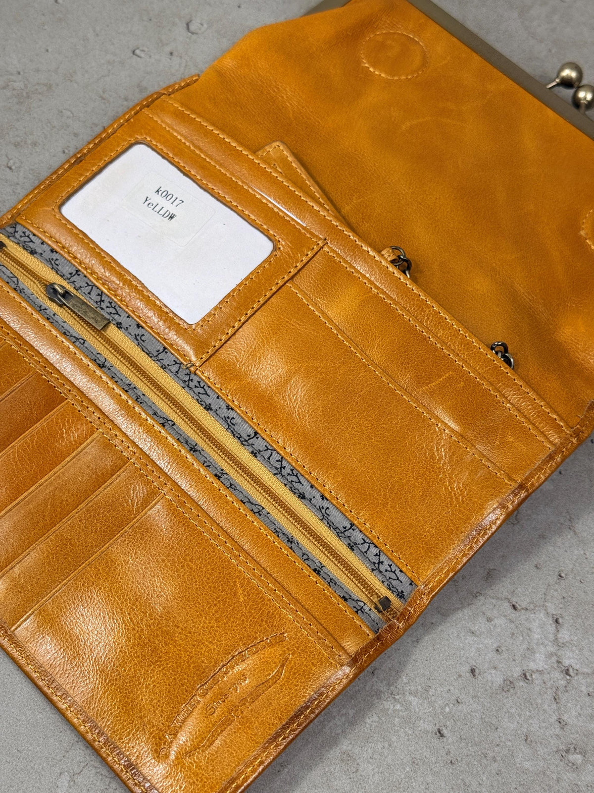 Handmade Leather Kiss Lock Wallet – Vintage Style Card Holder