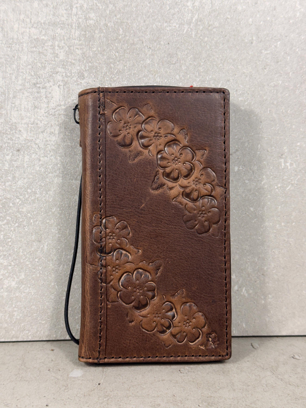 Vintage Book Style Leather iPhone 17 Wallet Case with Card Slots