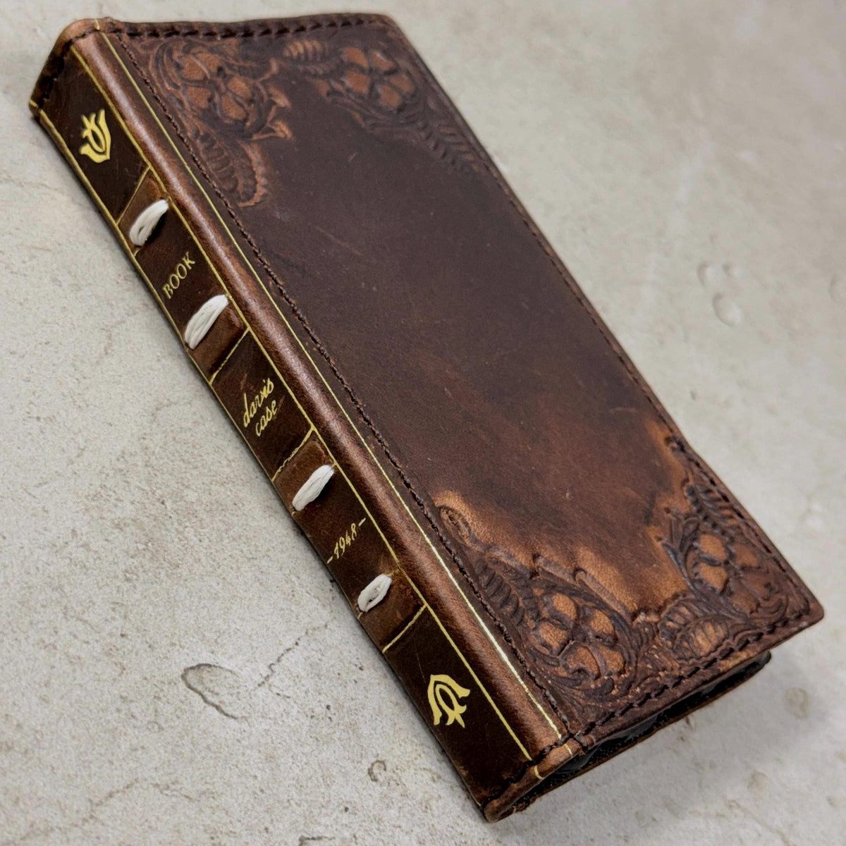 Vintage Leather iPhone 17 Wallet Case: Book Style, Card Slots