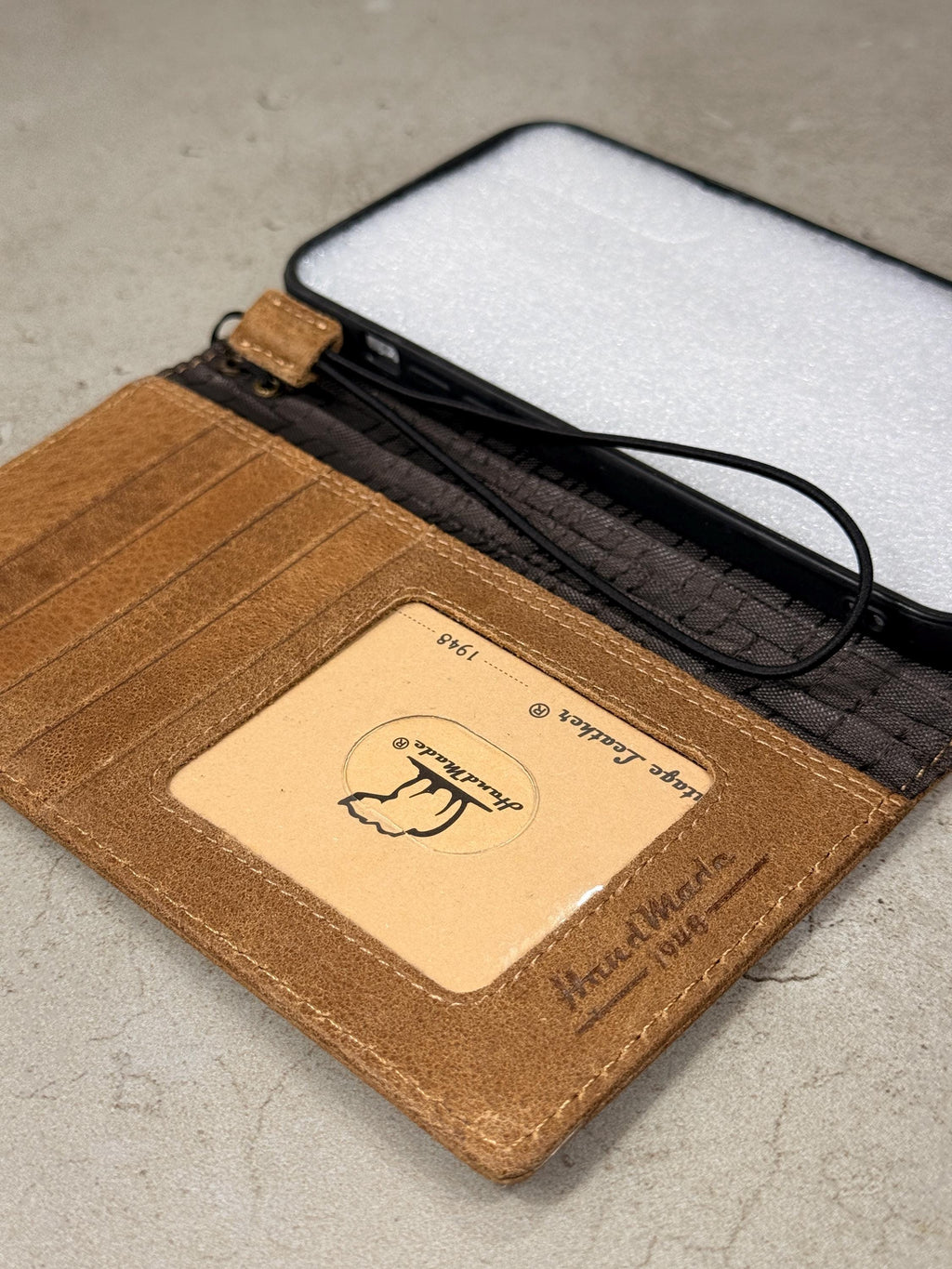 Genuine Leather Galaxy Wallet Case: Vintage Book Style, Card Slots S26 S25