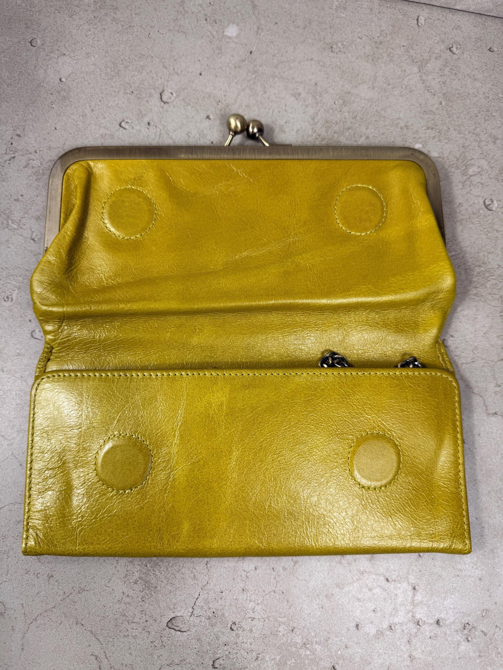Handmade Leather Kiss Lock Wallet – Vintage Style Coin Purse