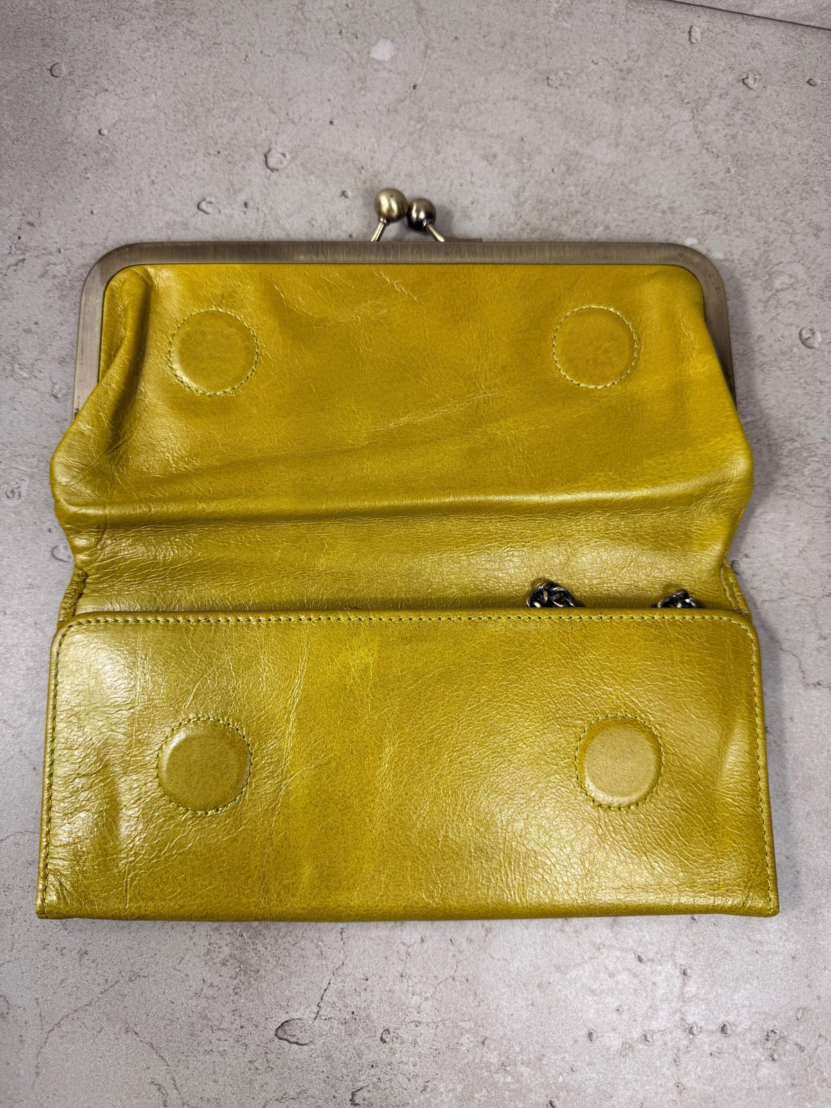 Handmade Leather Kiss Lock Wallet – Vintage Style Coin Purse